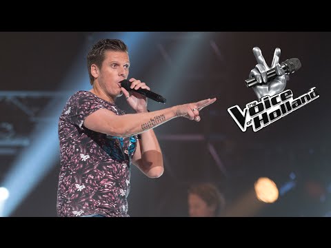 Arthur ter Voert - Sex On Fire  (The Blind Auditions | The voice of Holland 2015)