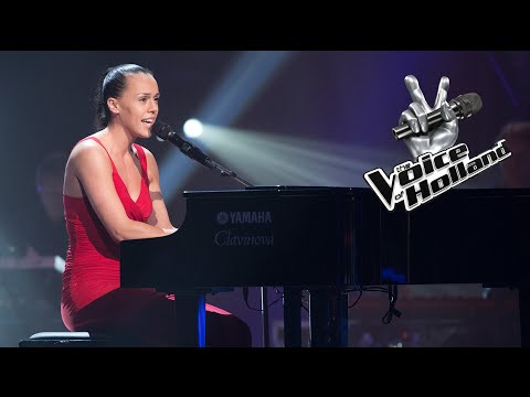 Neda Boin - Yesterday (The Blind Auditions | The voice of Holland 2015)