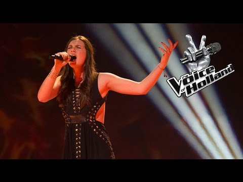 Maan – Warrior (The voice of Holland 2015 | Liveshow 1)