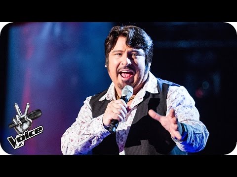Paul Phoenix performs ‘Chasing Pavements’ - The Voice UK 2016: Blind Auditions 6