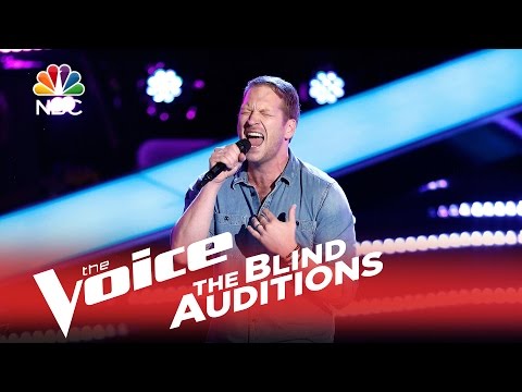 The Voice 2015 Blind Audition - Barrett Baber: "Angel Eyes"