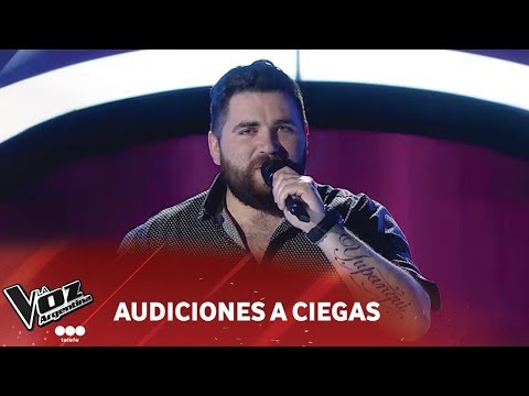 Jonathan Bisotto - "Luna cautiva" - Los Chalchaleros - Audiciones a Ciegas - La Voz Argentina 2018