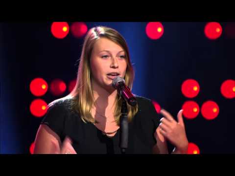 Dana Del Favero zingt 'Alone' | Blind Audition | The Voice van Vlaanderen | VTM