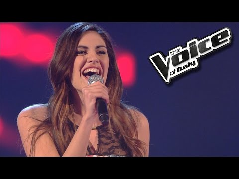 Giorgia Papasidero - Stand up for love | The Voice of Italy 2016: Blind Audition