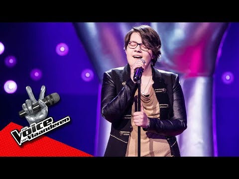 Delfine zingt 'Breng Me Naar Het Water' | Blind Audition | The Voice van Vlaanderen | VTM