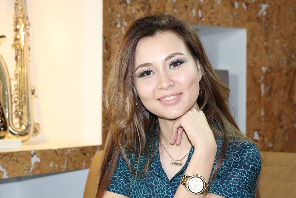 Участница проекта Голос 5 Динара Каирова Ademi Казахстан