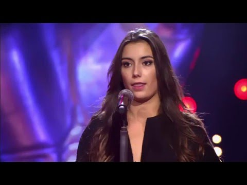 Janna Salhoume zingt 'Hey Ya!' | Blind Audition | The Voice van Vlaanderen | VTM
