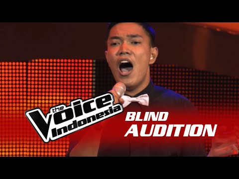 Iskandar "I Can't Let Go" | The Blind Audition | The Voice Indonesia 2016