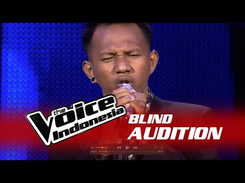Chandra Aditya "Aku Lelakimu" I The Blind Audition I The Voice Indonesia 2016