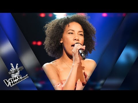 Aïcha Gill – Versace On The Floor | The voice of Holland | The Blind Auditions | Seizoen 8