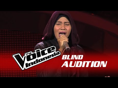 Nilam Rifia "Love Hurt" | The Blind Audition | The Voice Indonesia 2016