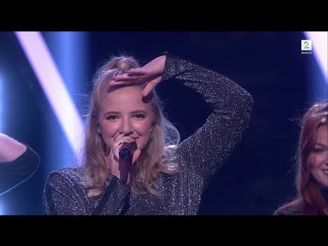Andrea Santiago Stønjum - Chained To The Rythm (The Voice Norge 2017)