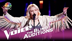 The Voice 2017 Blind Audition - Chloe Kohanski: 